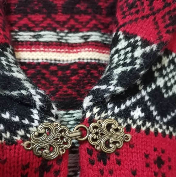 Susan Bristol Vintage Nordic Wool Cardigan Red, Black and Beige Womens Sweater - Picture 7 of 8